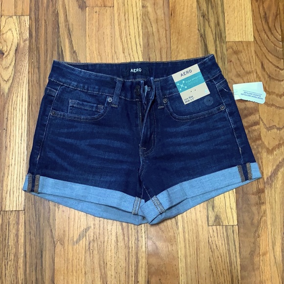 Jean shorts “AERO”, size 4,NEW! - Picture 1 of 3